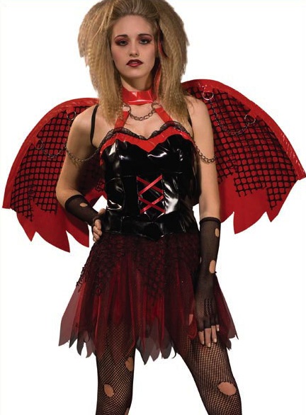 This costume is not a Hottie… – A Succubi's Tale