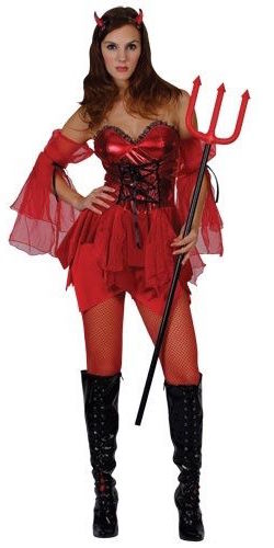 A bigger pitchfork doesn’t help this costume at all – A Succubi's Tale